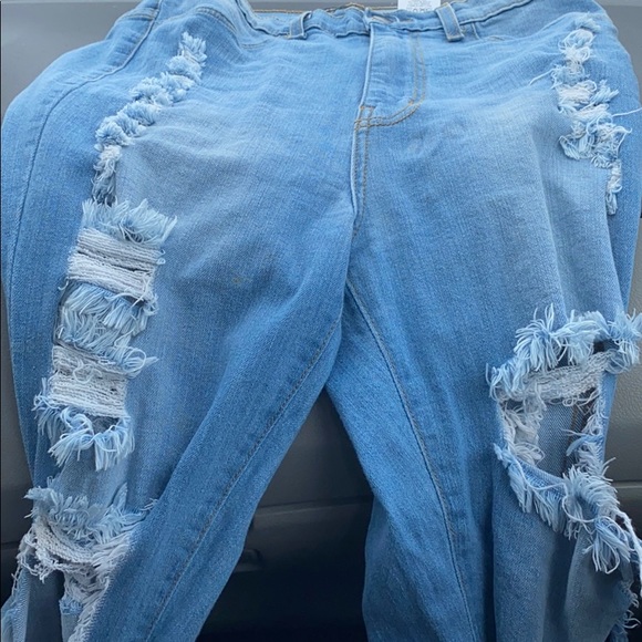 Fashion nova jeans - Picture 2 of 3